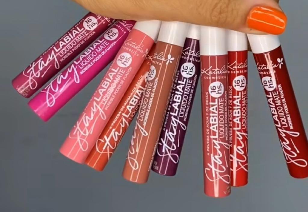Labial liquido con aplicador matte 16hs